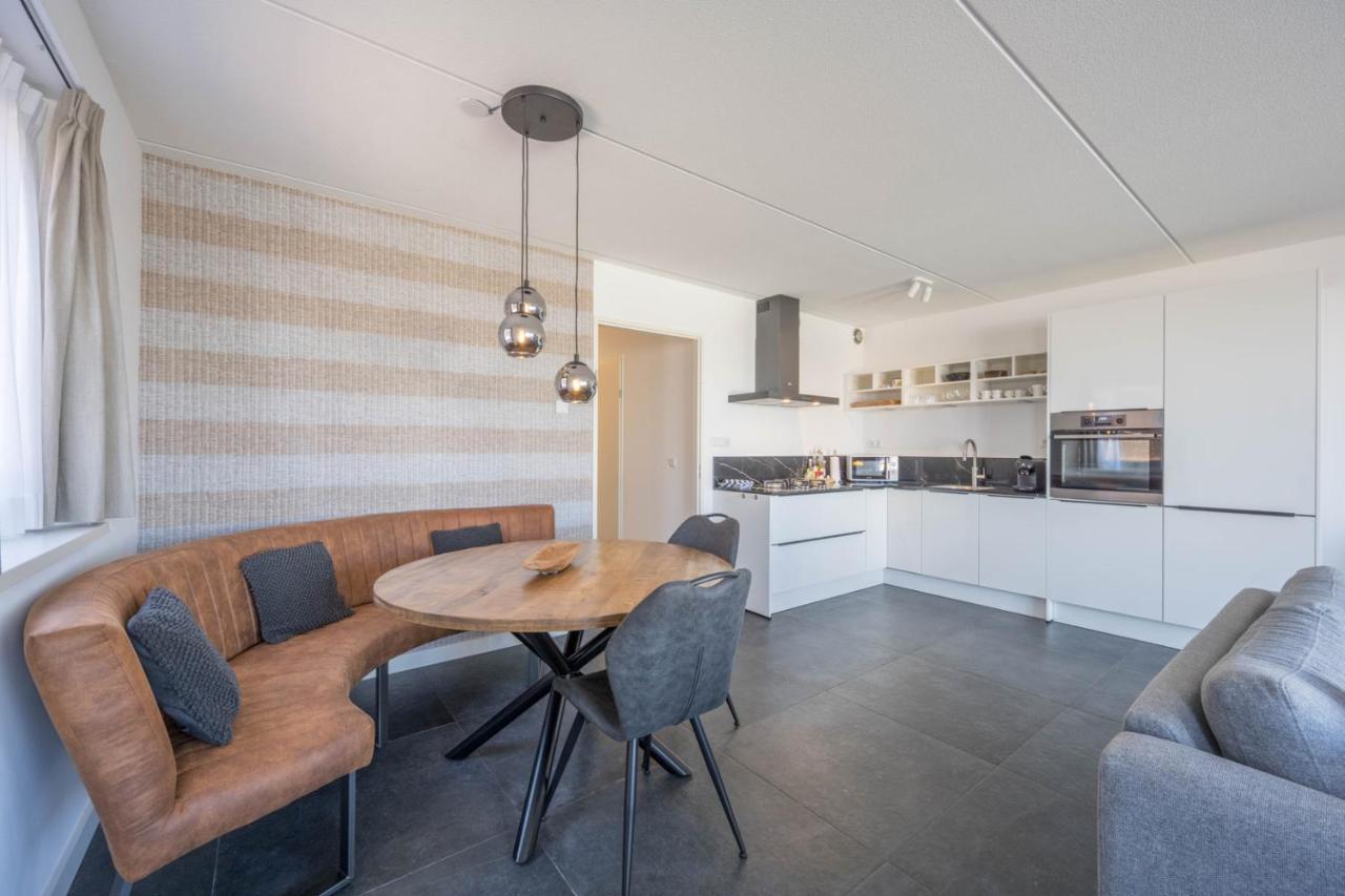 Meerzicht 24 - Luxury Family Accommodation With Beautiful Lake Side View Uitgeest Extérieur photo