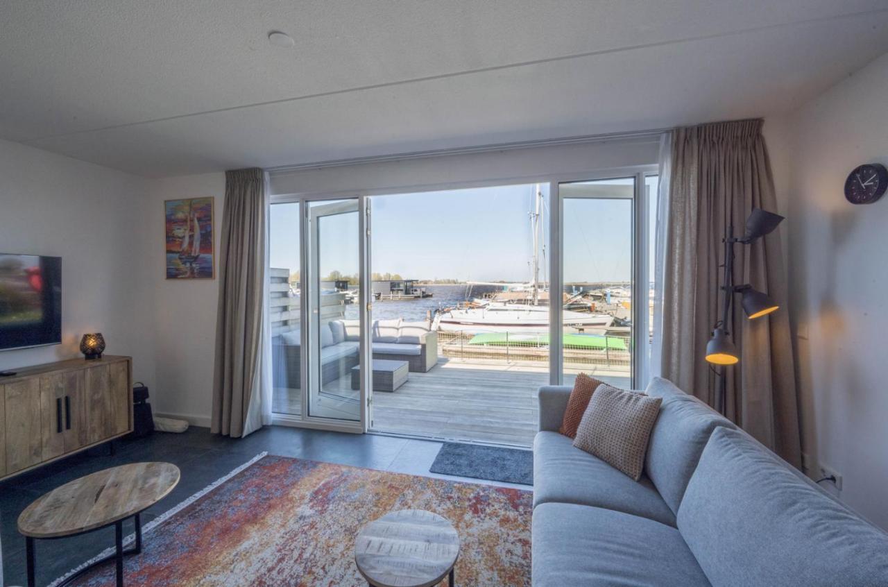 Meerzicht 24 - Luxury Family Accommodation With Beautiful Lake Side View Uitgeest Extérieur photo