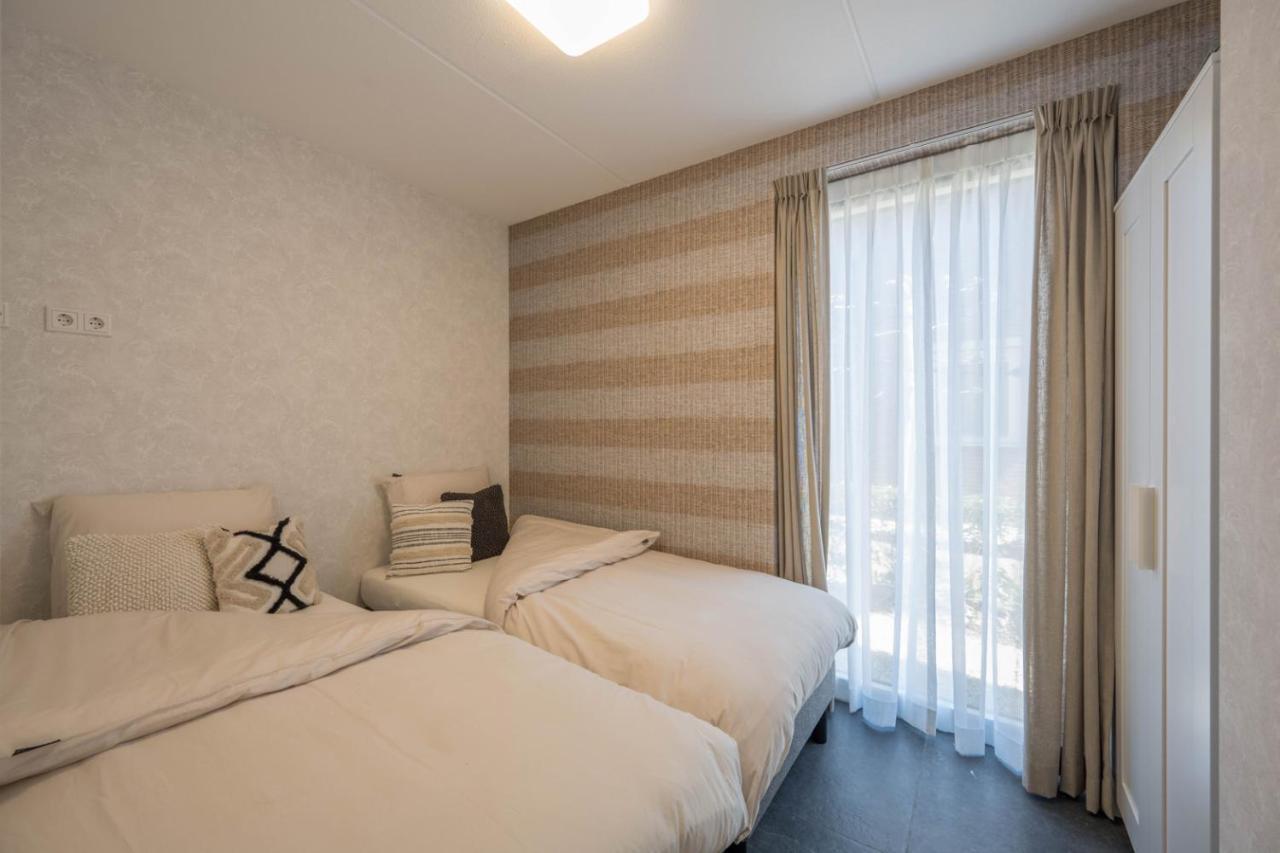Meerzicht 24 - Luxury Family Accommodation With Beautiful Lake Side View Uitgeest Extérieur photo