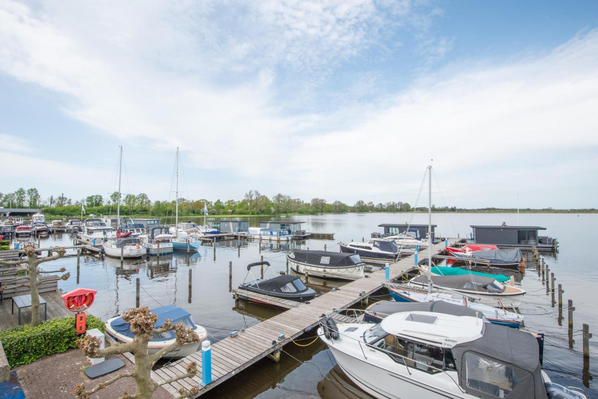 Meerzicht 24 - Luxury Family Accommodation With Beautiful Lake Side View Uitgeest Extérieur photo