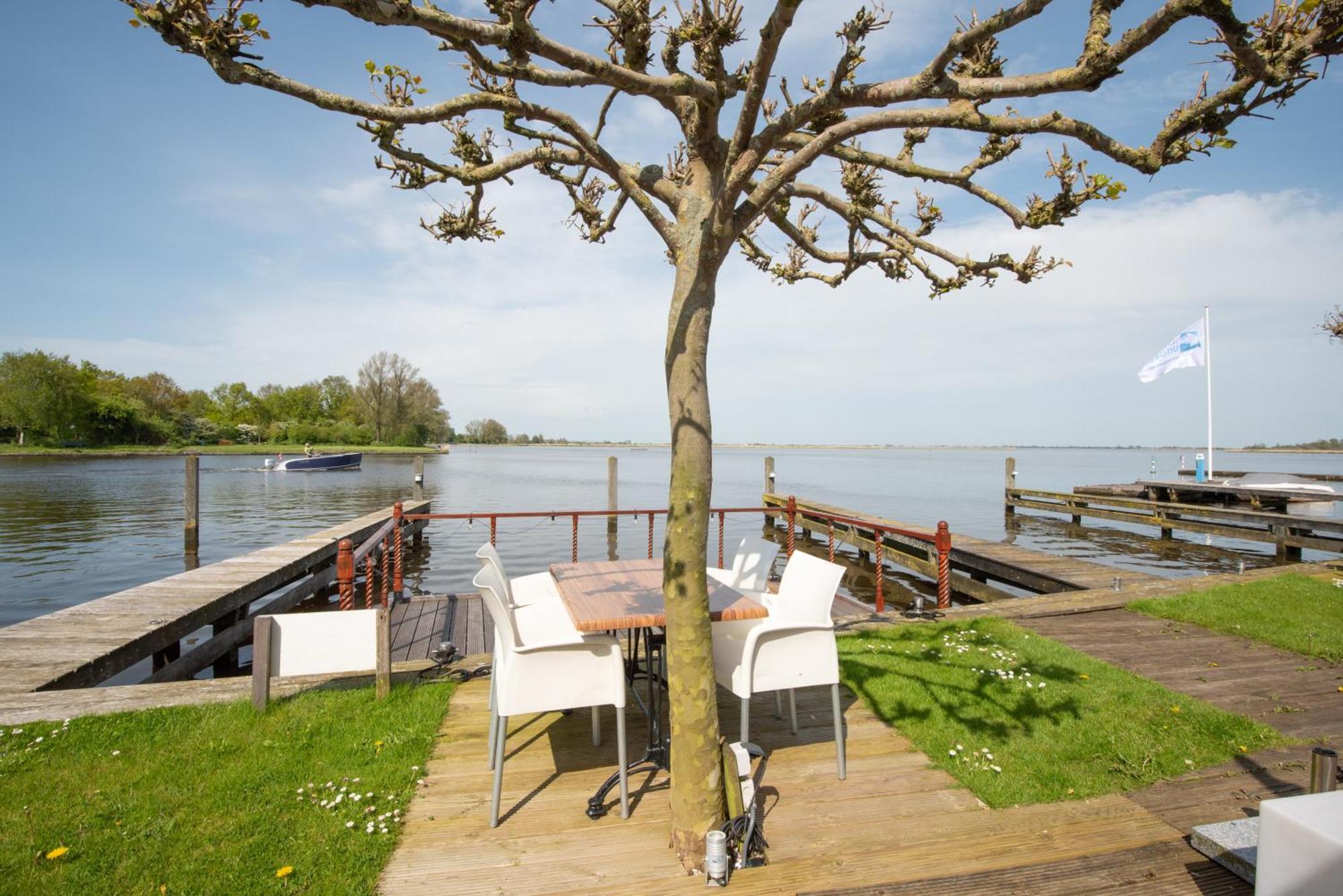 Meerzicht 24 - Luxury Family Accommodation With Beautiful Lake Side View Uitgeest Extérieur photo